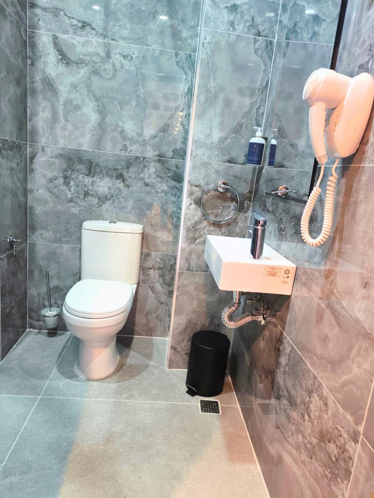Spinola Hotel St. Julian's Zewnętrze zdjęcie